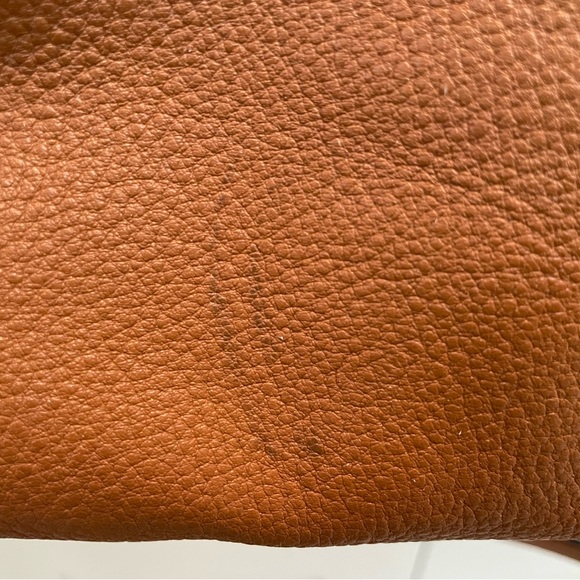 Marc Jacob’s New York Satchel - Picture 5 of 11